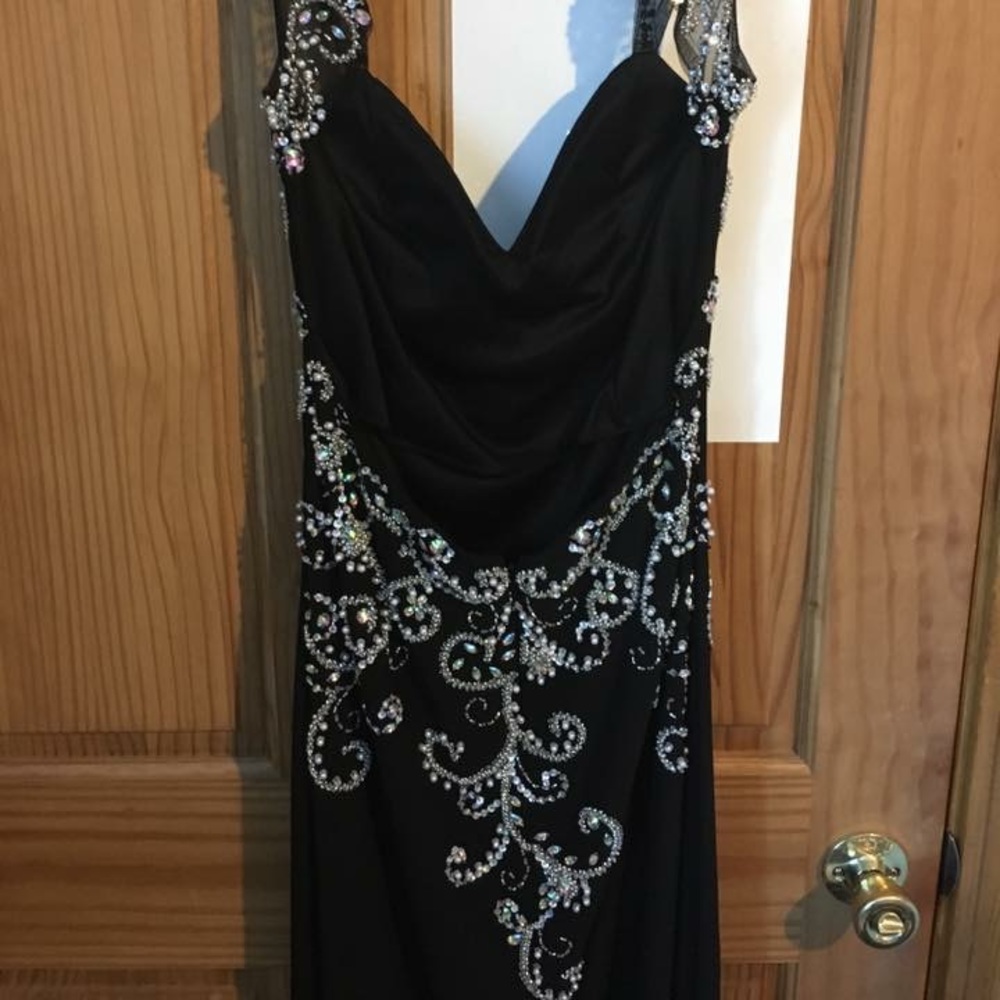 Prom Dress - Picture 3 of 3